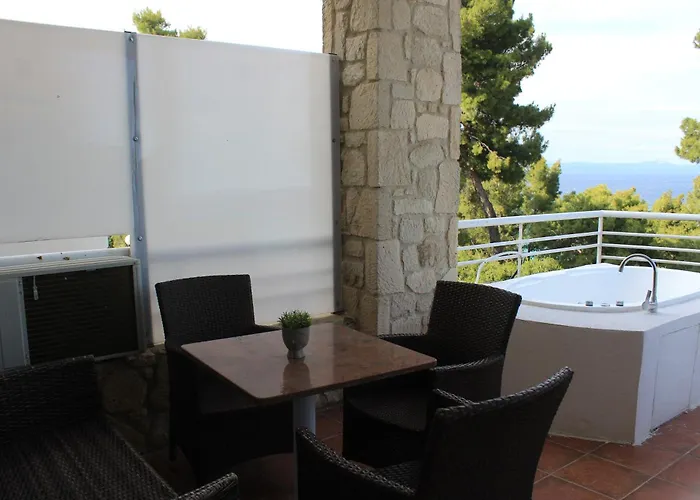 Searise & * Kallithea (Chalkidiki)