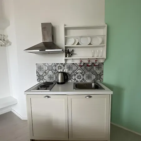 Amelia Apartment